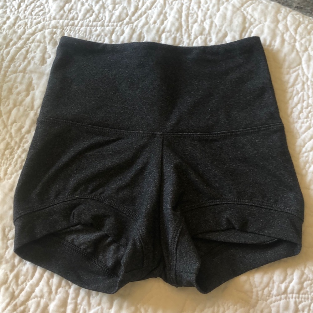 High waisted booty short
